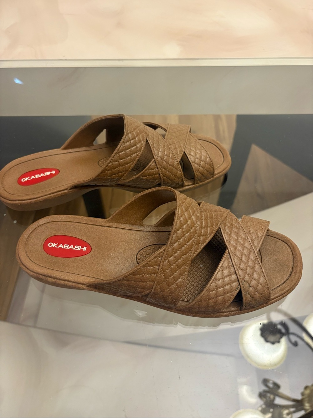 Okabashi Women's Brown Quilted Slide Sandals size M